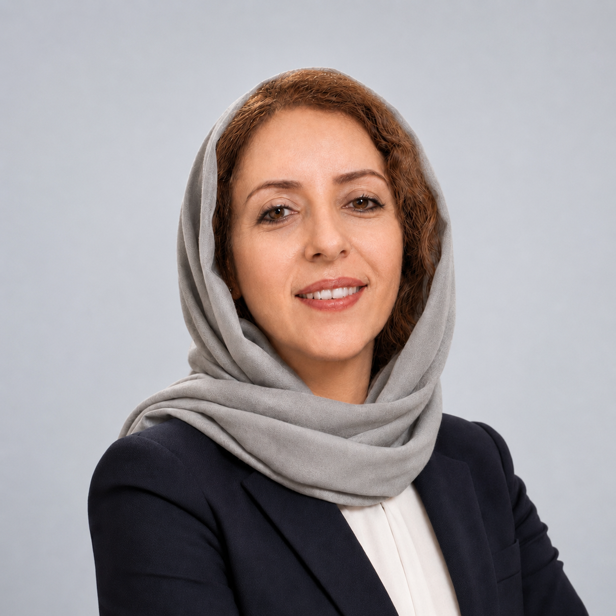 دلارا حسینی
